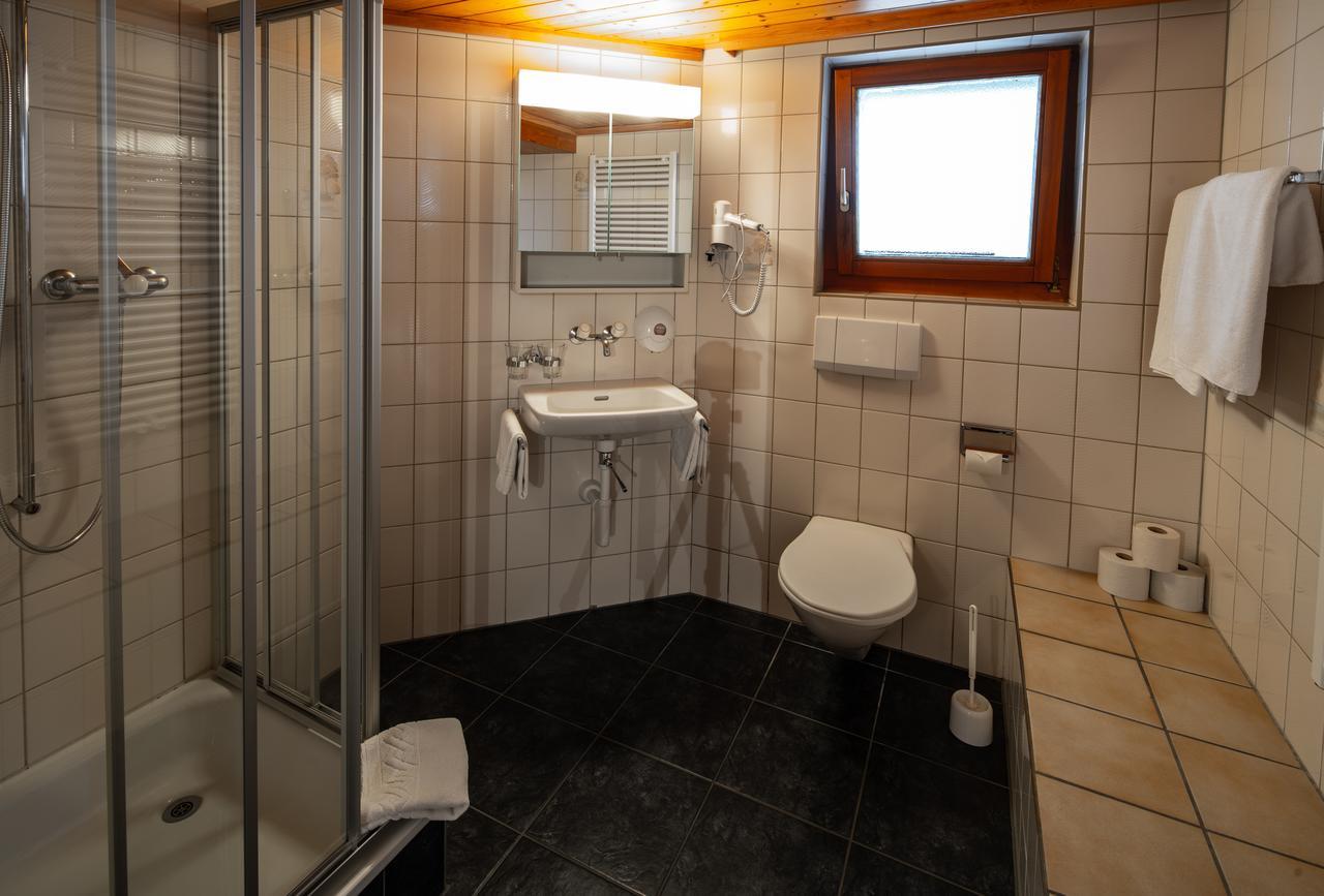 Hotel Restaurant Simplon Frutigen Eksteriør billede